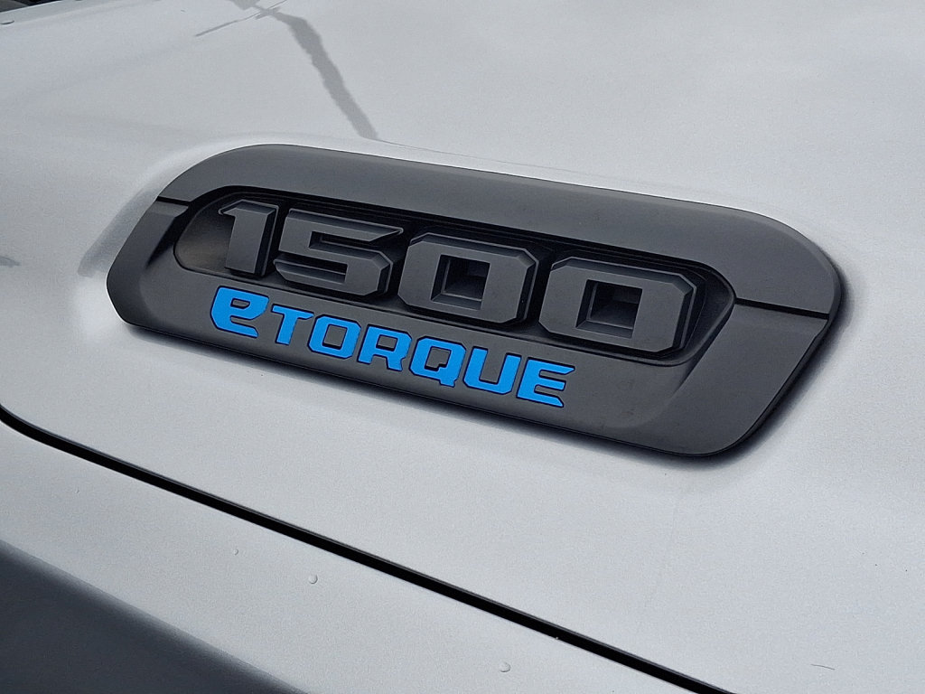 Used 2022 RAM 1500 Big Horn AWD/4WD image 4
