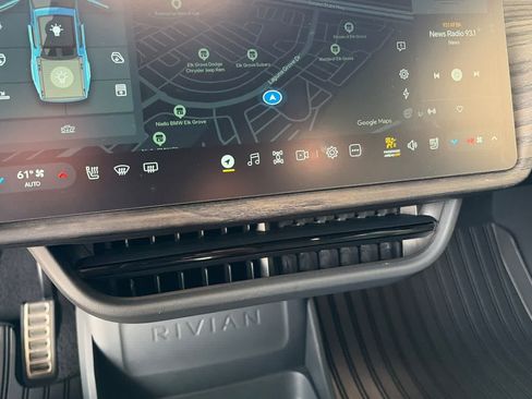 Used 2022 Rivian R1T Launch Edition AWD/4WD image 22