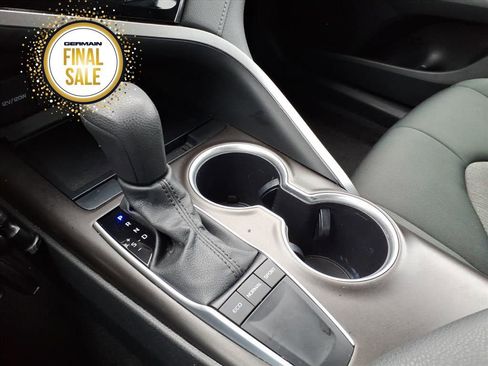 Used 2024 Toyota Camry LE image 19