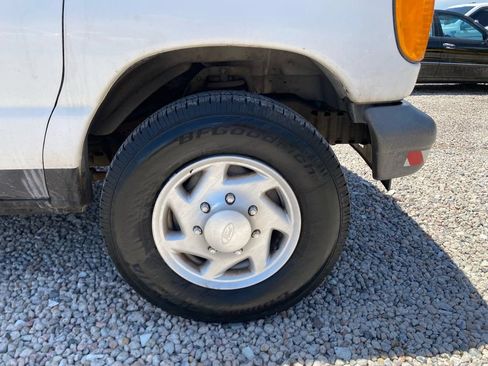 Used 2007 Ford E-250 and Econoline 250 RWD image 10