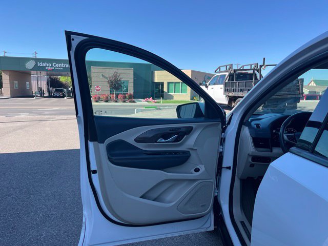 Used 2023 GMC Terrain Denali AWD/4WD image 25