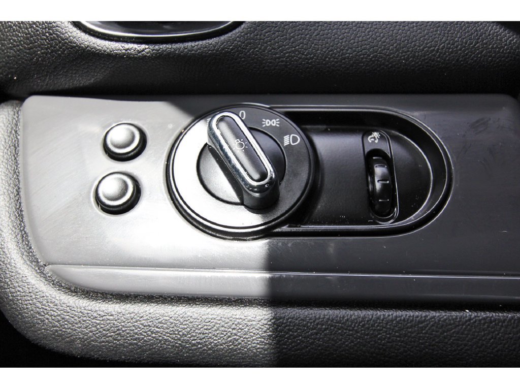 Used 2020 MINI Cooper Countryman FWD image 23
