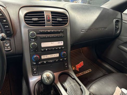 Used 2006 Chevrolet Corvette Coupe w/ Preferred Equipment Group image 42