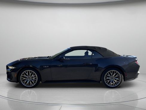Used 2024 Ford Mustang GT Premium image 5