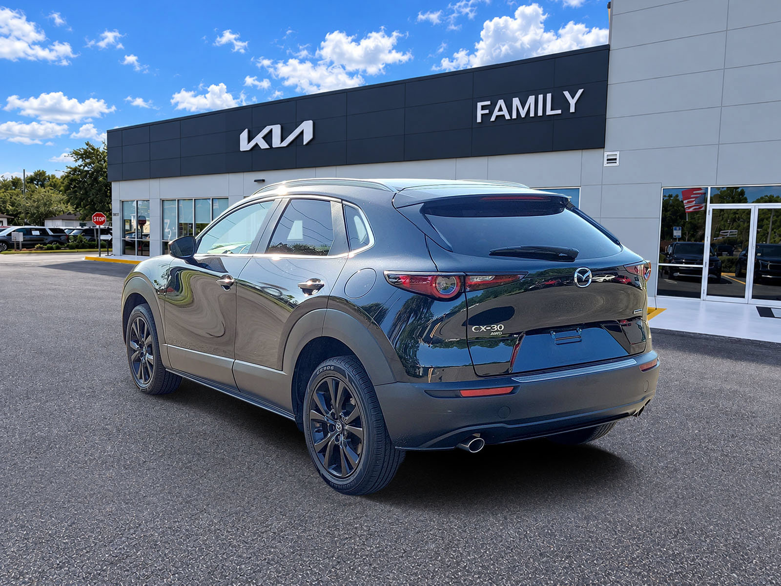 Used 2024 MAZDA CX-30 AWD 2.5 S w/ Select Sport Pkg image 4