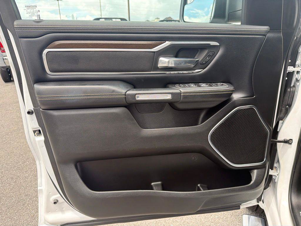 Used 2021 RAM 1500 Laramie AWD/4WD image 27