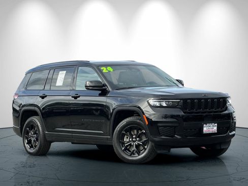 Certified 2024 Jeep Grand Cherokee L Laredo image 2