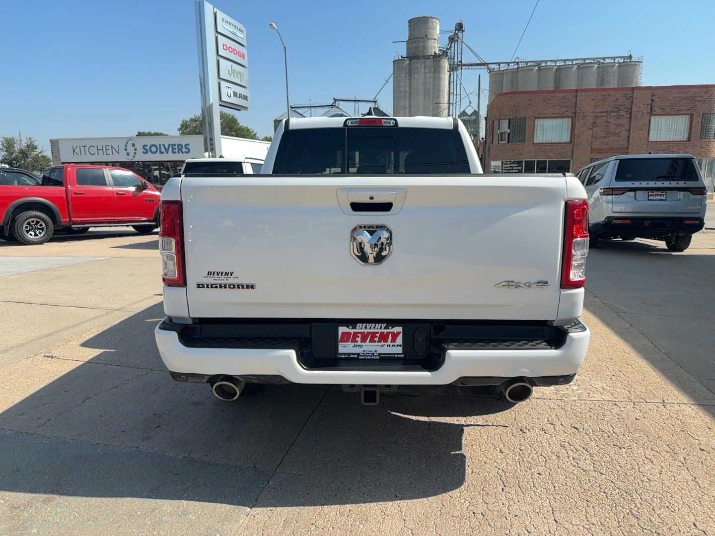 Used 2022 RAM 1500 Big Horn AWD/4WD image 7