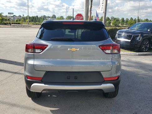 Used 2023 Chevrolet TrailBlazer LT w/ Convenience Package image 6