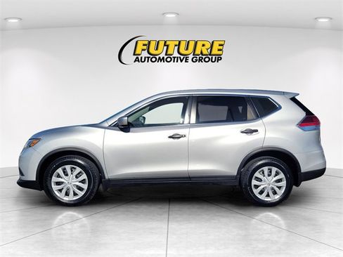 Used 2016 Nissan Rogue S image 6