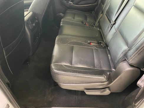 Used 2016 GMC Yukon XL SLE w/ Convenience Package image 21