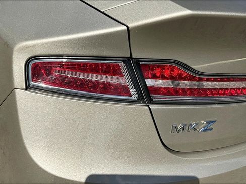 Used 2017 Lincoln MKZ Premiere image 25