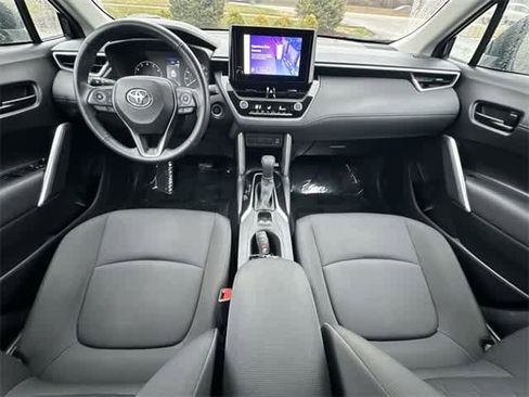 Used 2023 Toyota Corolla Cross LE image 20