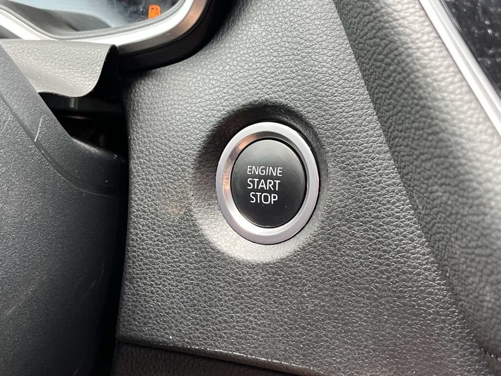 Used 2024 Toyota Corolla XSE FWD image 33