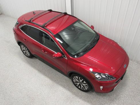 Used 2020 Ford Escape Titanium AWD/4WD image 5