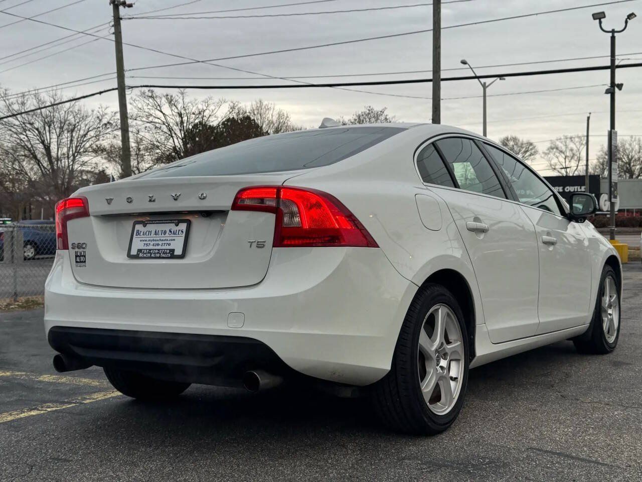 Used 2012 Volvo S60 T5 w/ Multimedia Pkg FWD image 5