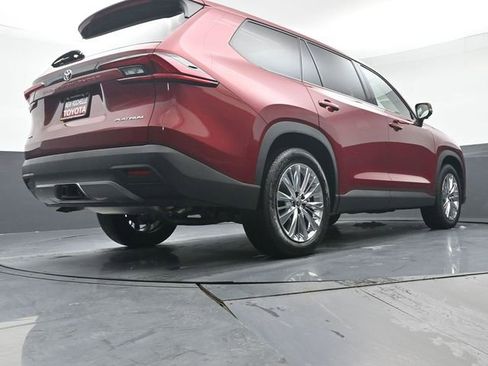 Certified 2025 Toyota Grand Highlander AWD image 46