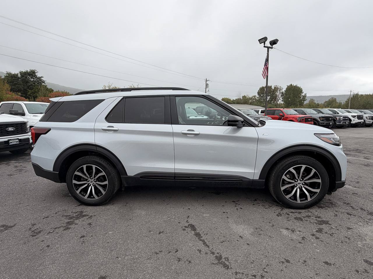 Used 2026 Ford Explorer ST-Line AWD/4WD image 4