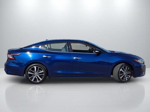 Used 2023 Nissan Maxima SV w/ Floor Mat Group FWD image 3