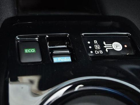 Used 2024 Nissan Leaf SV Plus image 17