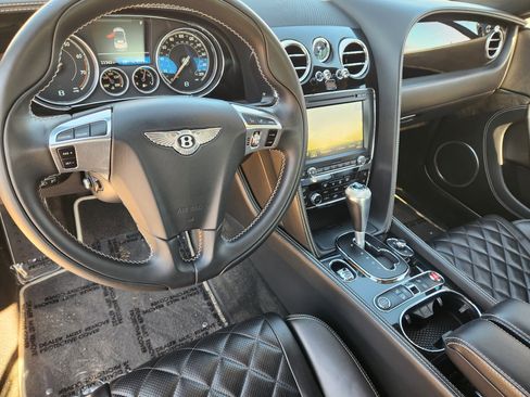 Used 2016 Bentley Continental GT image 31
