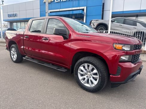 Used 2022 Chevrolet Silverado 1500 Custom w/ Safety Confidence Package image 11