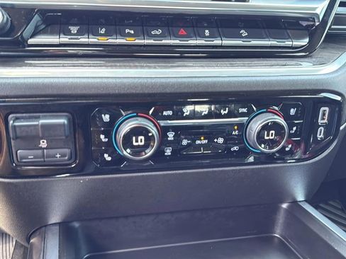 Used 2024 Chevrolet Silverado 2500 LTZ w/ LTZ Plus Package image 31