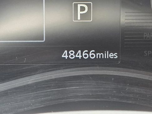 Used 2022 Nissan Kicks SR w/ Premium Package FWD image 22