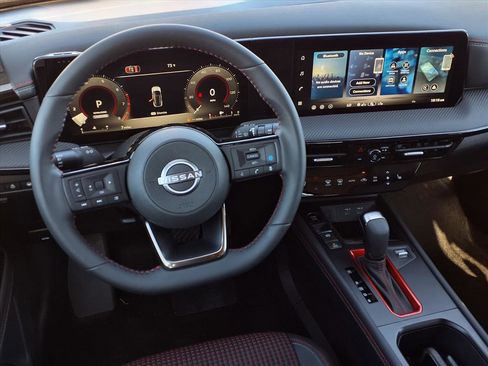 New 2026 Nissan Kicks SR w/ Cold Weather Package image 11