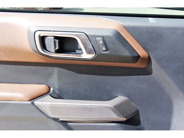 Used 2022 Ford Bronco Outer Banks AWD/4WD image 18