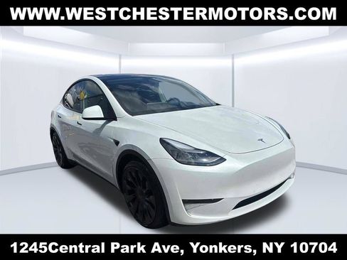 Used 2022 Tesla Model Y Performance AWD/4WD image 3