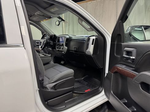 Used 2015 GMC Sierra 1500 SLE w/ SLE Value Package image 17