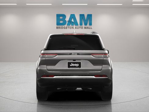 New 2025 Jeep Grand Cherokee Limited w/ MOPAR Finishing Package image 6