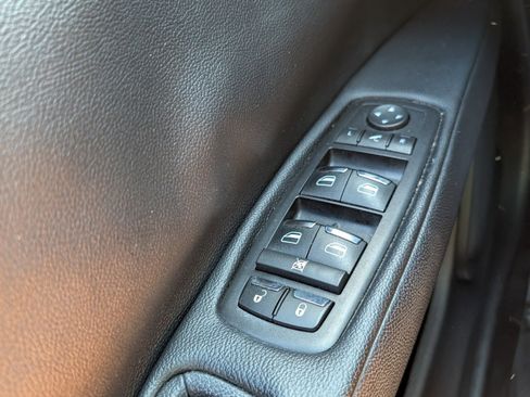 Used 2016 Maserati Ghibli Base image 35