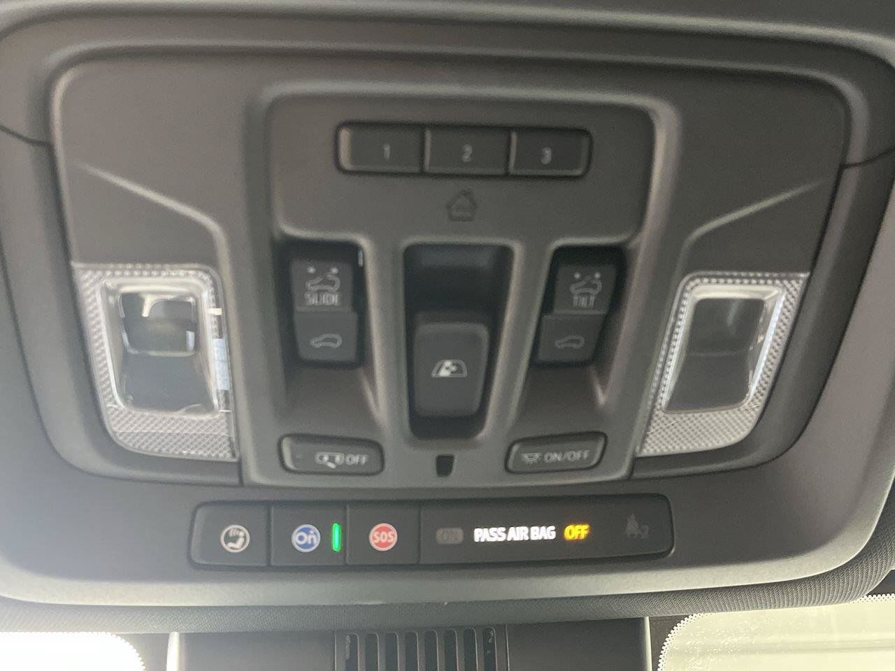 Certified 2023 GMC Sierra 1500 AT4 w/ Technology Package AWD/4WD image 37