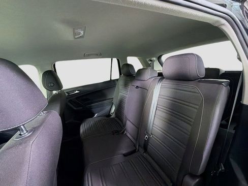 Used 2022 Volkswagen Tiguan S image 22