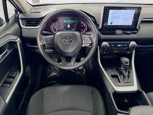 Used 2025 Toyota RAV4 XLE w/ Convenience Package image 35