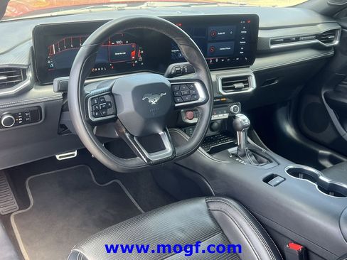 Used 2024 Ford Mustang Premium image 5