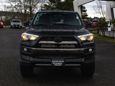 Used 2019 Toyota 4Runner Limited w/ Wilderness Package image 6