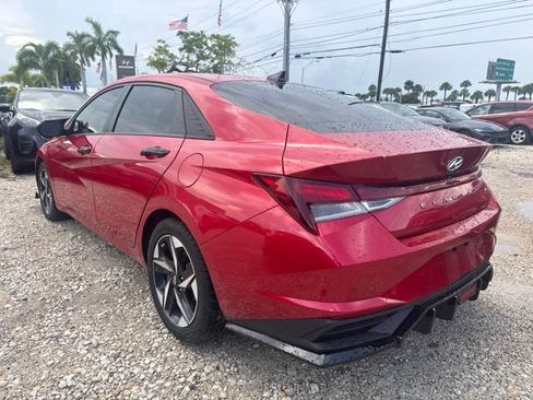 Used 2023 Hyundai Elantra SEL w/ Convenience Package FWD image 8