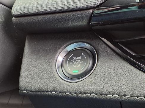 New 2025 Buick Enclave Sport Touring w/ Super Cruise Package image 9