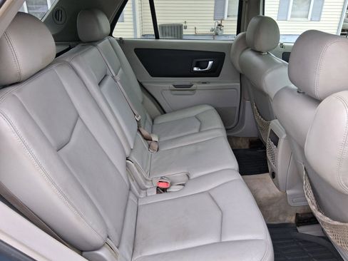 Used 2006 Cadillac SRX image 17