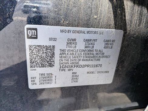 Used 2023 Chevrolet Suburban Premier AWD/4WD image 16