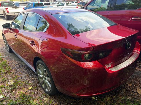Used 2025 MAZDA MAZDA3 s FWD image 2
