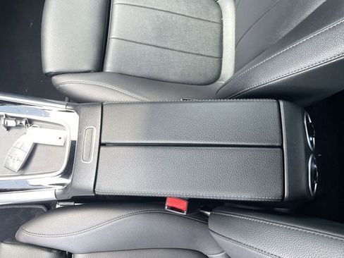 Used 2025 Mercedes-Benz GLA 250 image 27