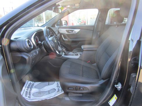 Used 2019 Chevrolet Blazer LT image 13