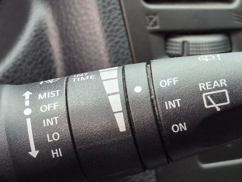 Used 2012 Nissan Versa 1.8 S w/ Plus Pkg FWD image 8