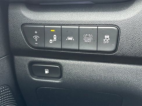 Used 2021 Kia Niro Touring image 30