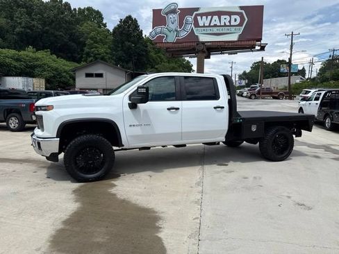 Used 2024 Chevrolet Silverado 2500 W/T w/ WT Convenience Package AWD/4WD image 13