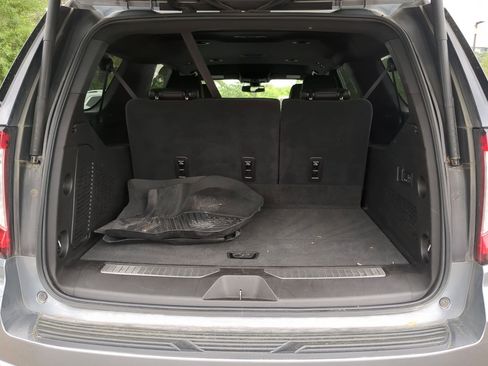 Used 2021 GMC Yukon XL Denali image 23